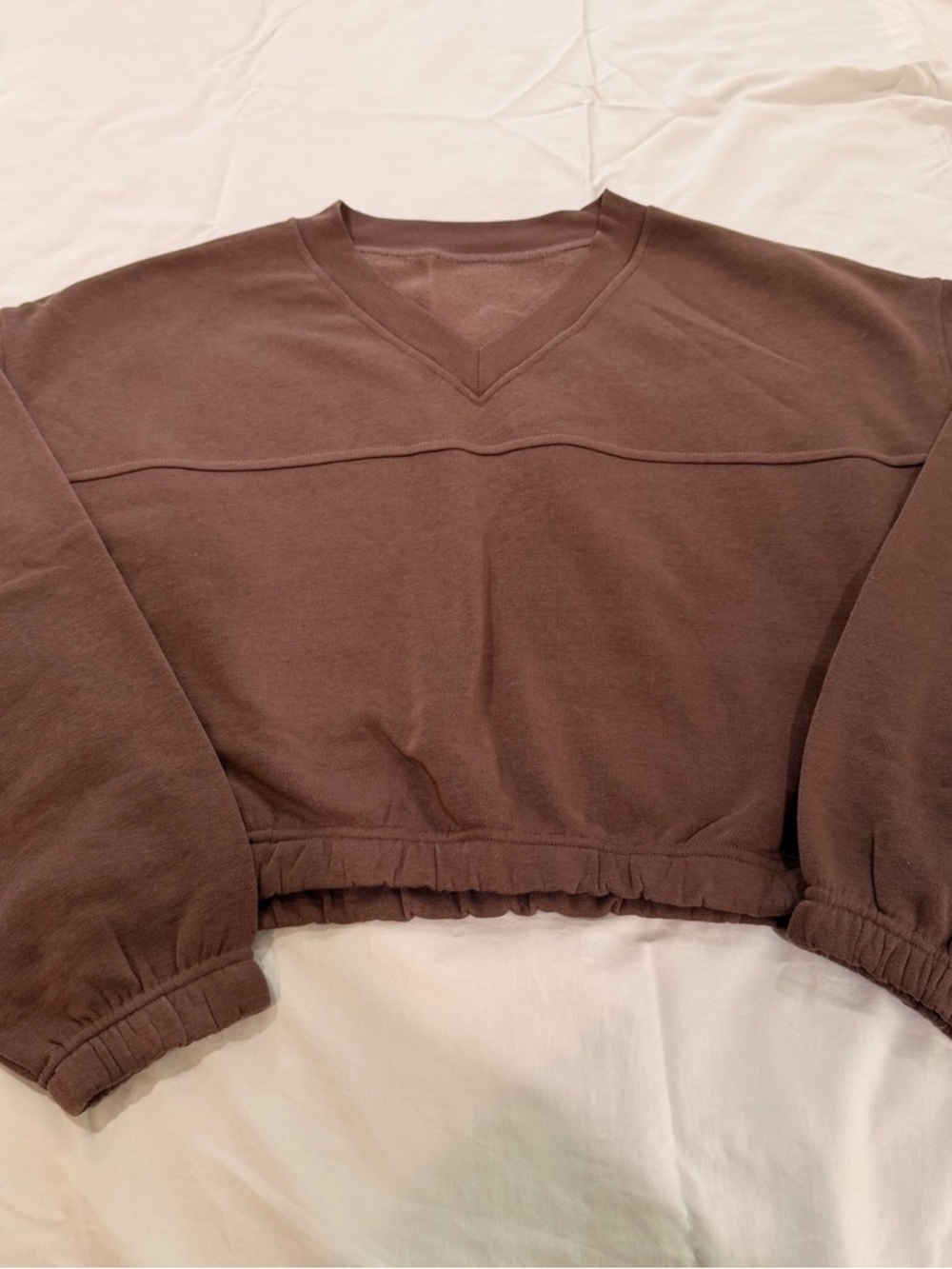 NEW Cropped V-Neck Pullover Sweatshirt in Brown SIZE M
